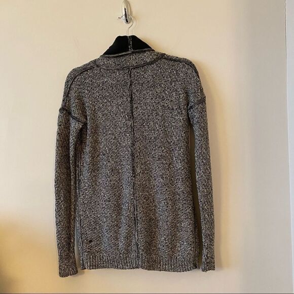 Lululemon Post Practice Cardigan- Ghost / Black - Picture 7 of 16